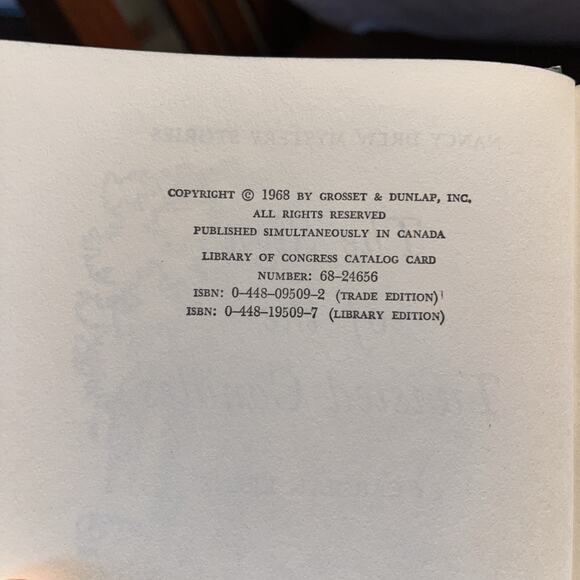 1968 Nancy Drew Mystery Stories #9 The Sign of the Twisted Candles Carolyn Keene - Picture 4 of 4